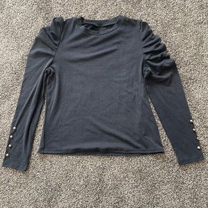 Women’s gray shirt